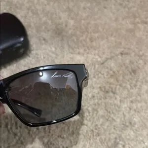 Louis Vuitton | Accessories | Louis Vuitton Black Sunglasses  display picture 3